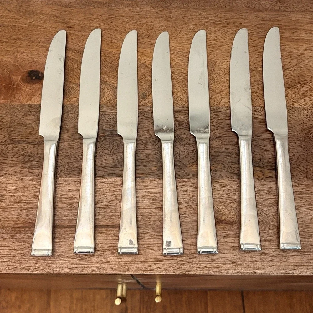Reed & Barton Contemporary Dinner Knives 18/10 Stainless Steel Flatware Lot Of 7